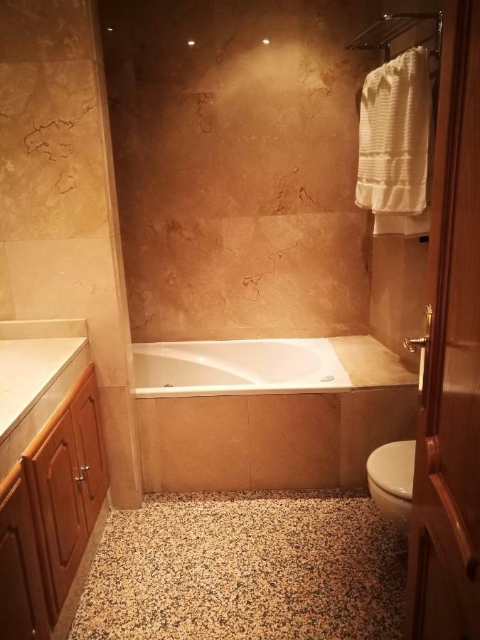 Apartamentos Torr Av America - Lopez De Hoyos - Chamartin Madrid Buitenkant foto