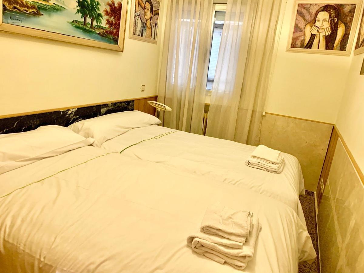 Apartamentos Torr Av America - Lopez De Hoyos - Chamartin Madrid Buitenkant foto